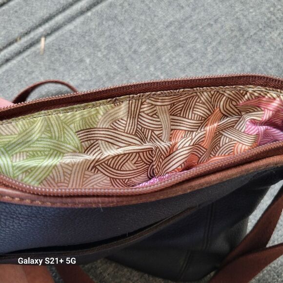 The Sak pebbled leather black crossbody bag - Picture 10 of 12